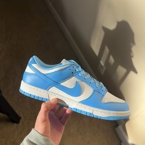 UNC Dunks Size 12